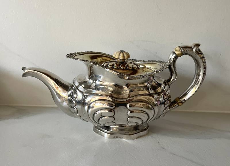 Théière en argent Russe.