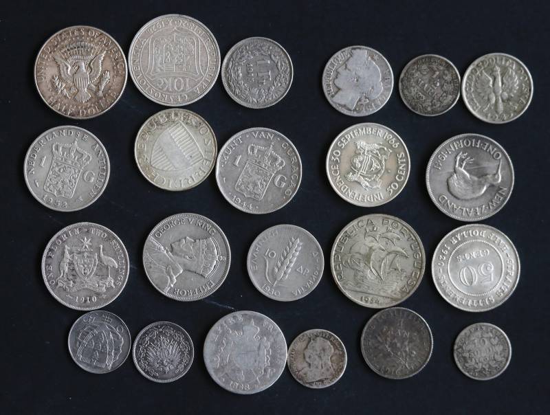 Pièces de monnaie en argent. Louis d'or, napoléon, semeuse. 