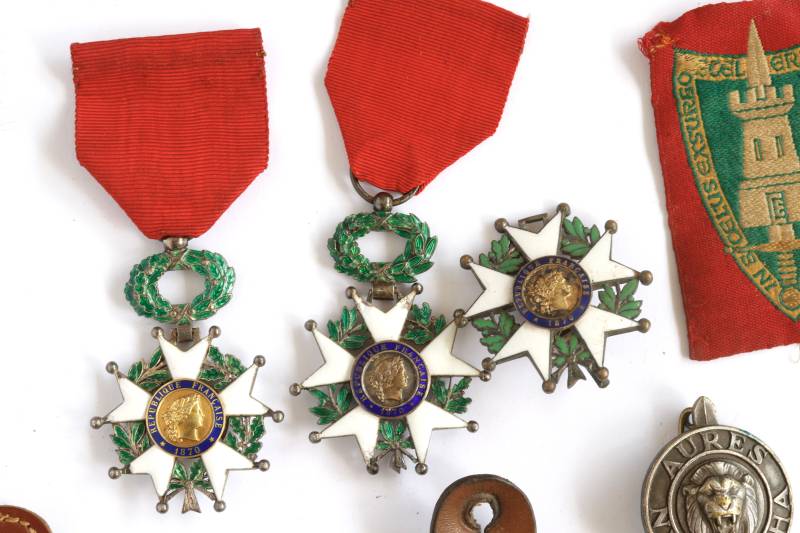 Lot de médailles militaires : Légion d'honneur